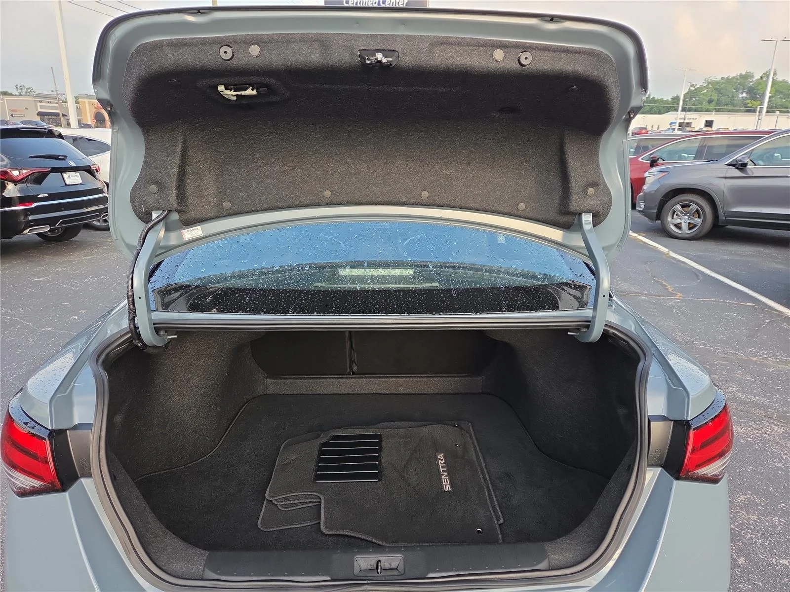 Used 2024 Atlantic Gray Metallic/Super Black Nissan SR image 26