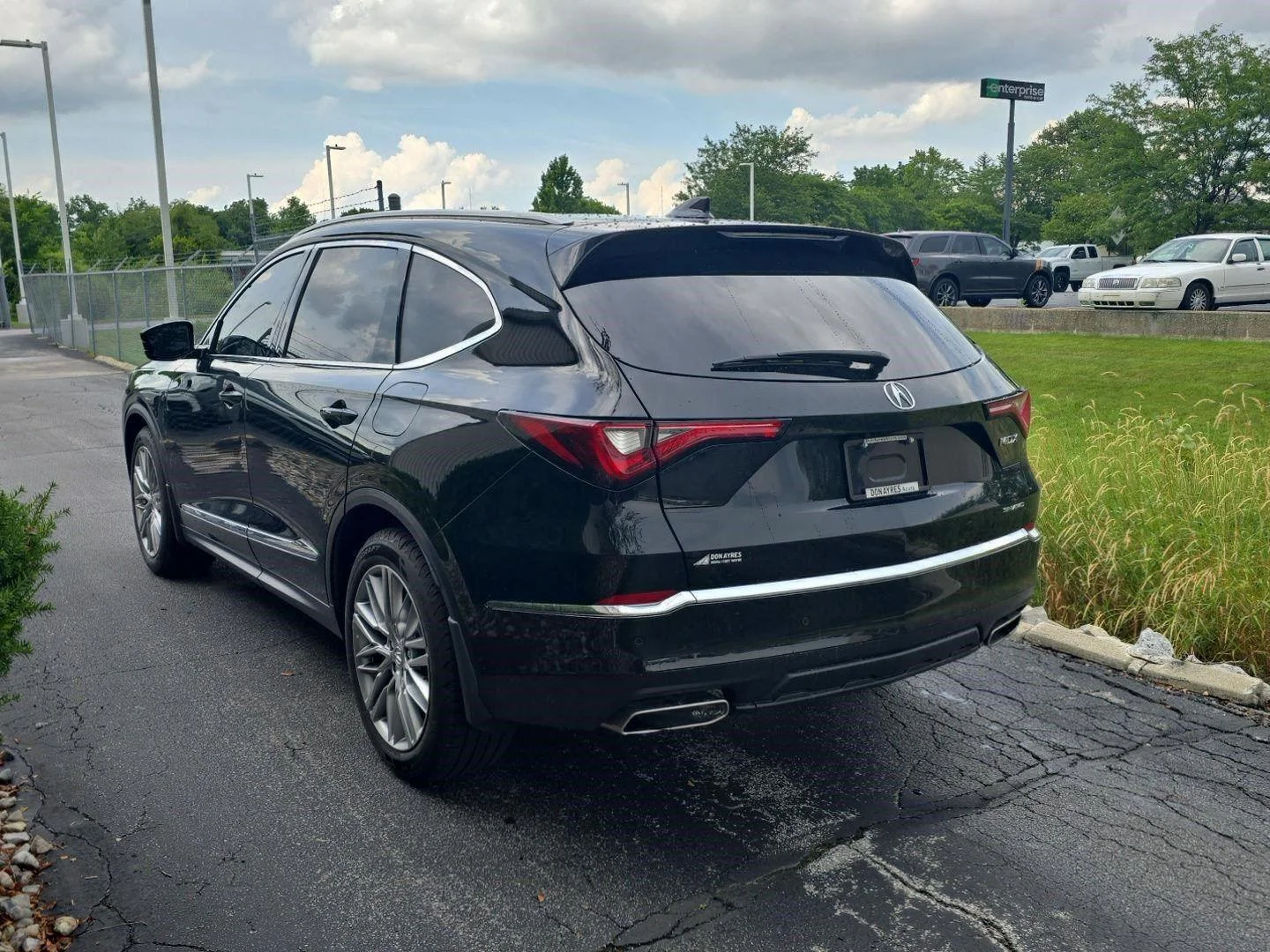 Used 2023 Majestic Black Pearl Acura SH-AWD w/Advance image 7