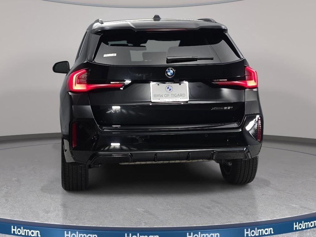 Used 2026 Black Sapphire Metallic BMW xDrive28i image 7