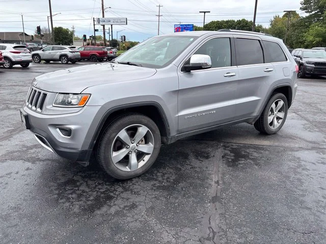 Used 2015 Jeep Grand Cherokee Limited with VIN 1C4RJFBG4FC778374 for sale in Manitowoc, WI