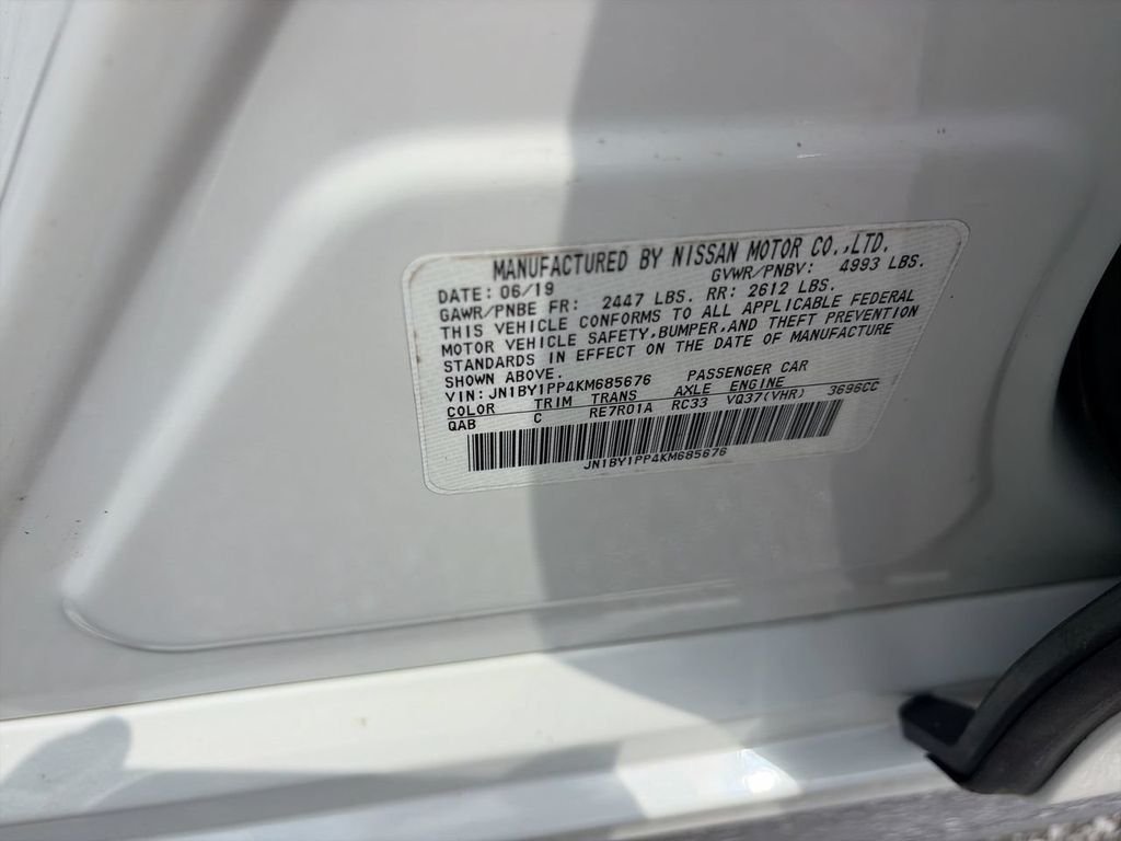 Used 2019 White INFINITI 3.7 image 28