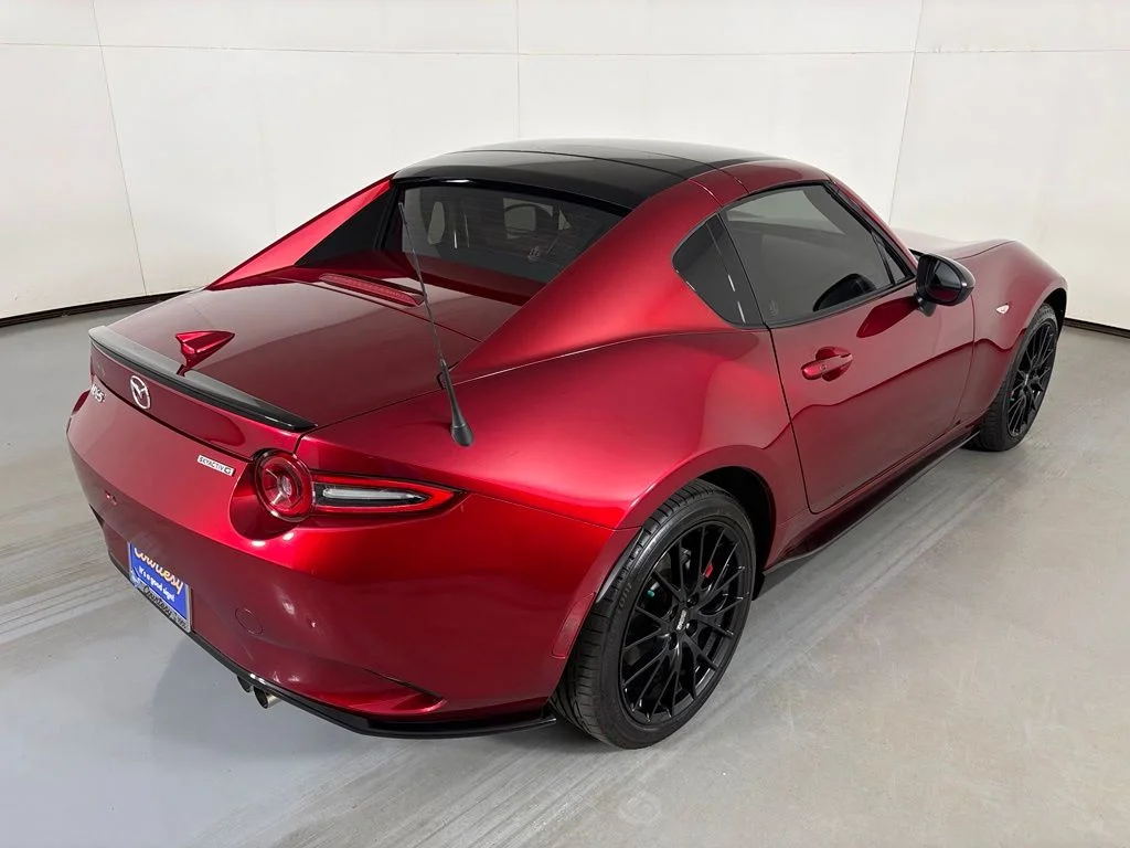 Used 2025 Red Mazda Club image 10