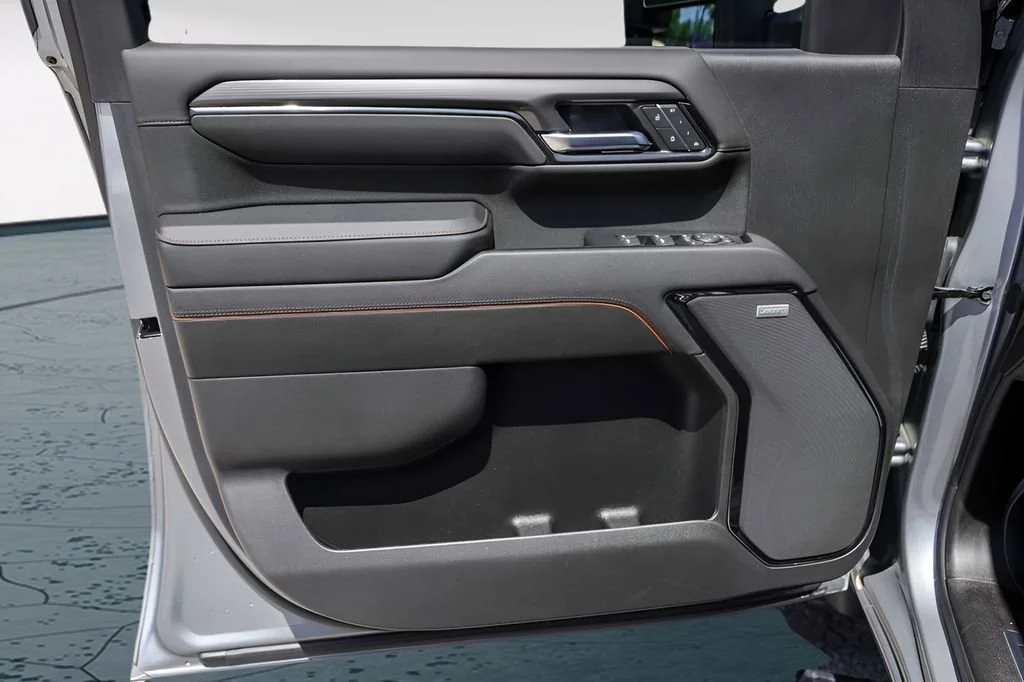 Used 2024 Sterling Metallic GMC AT4 image 26