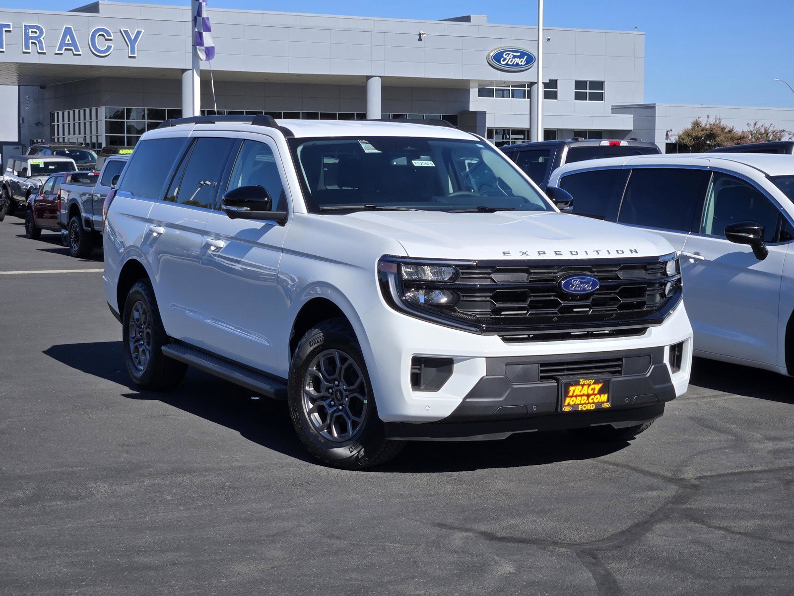 New 2026 Oxford White Ford Active image 1