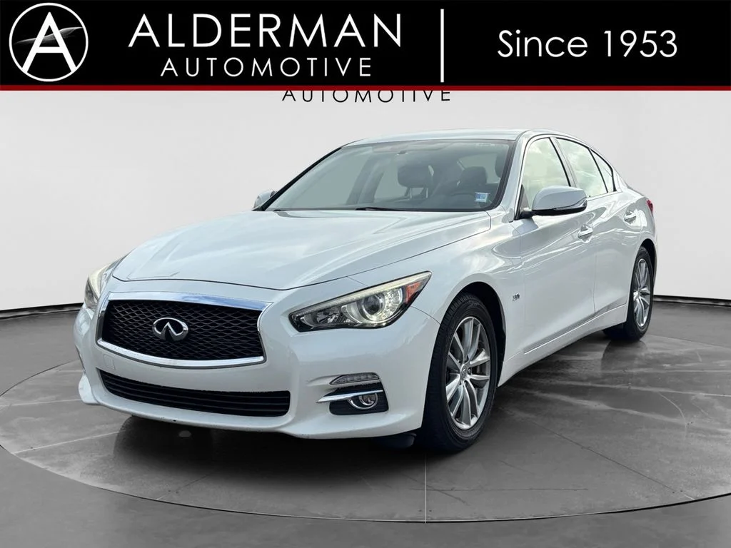 Used 2017 White INFINITI 3.0t Premium image 1