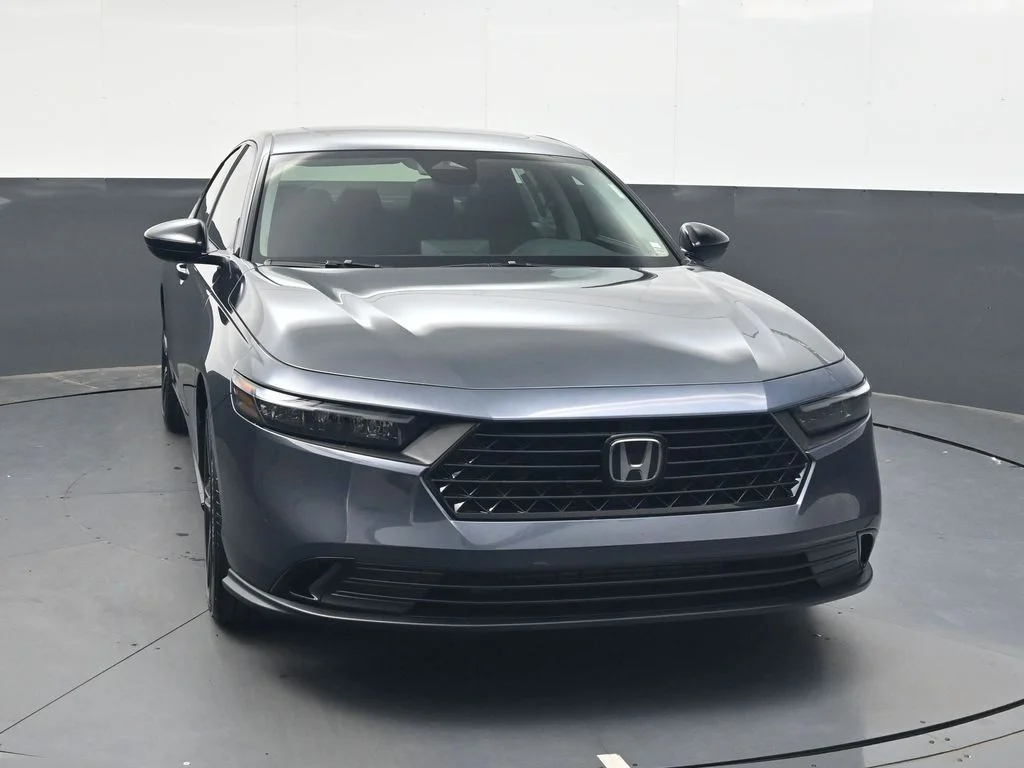 New 2026 Meteorite Gray Metallic Honda SE image 9