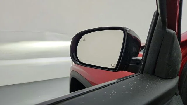 New 2026 Red Hot Pearl-Coat Exterior Paint Jeep Laredo image 15