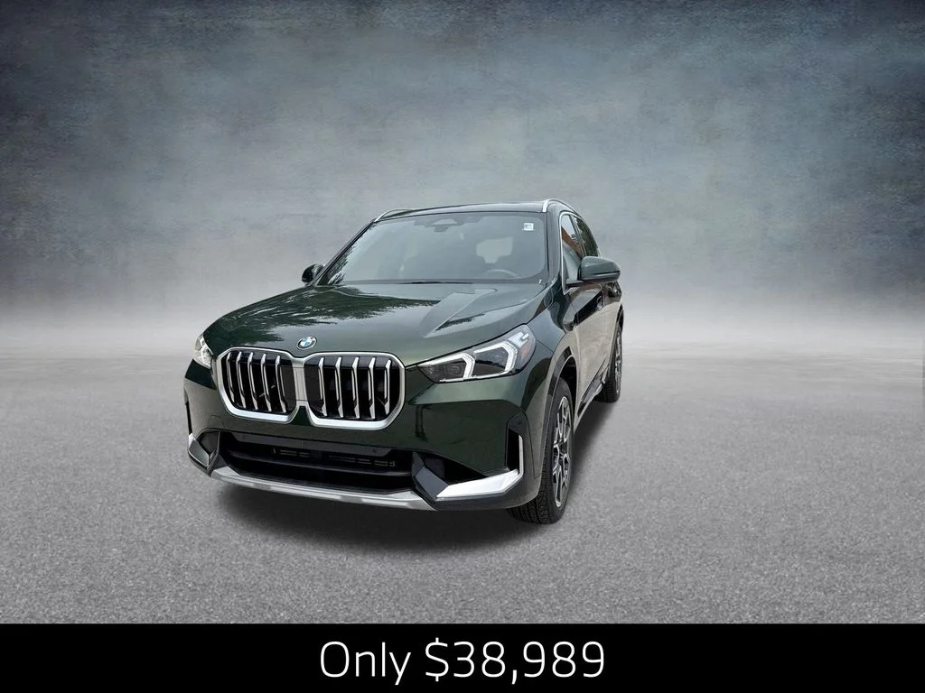 Certified Used 2025 Green BMW xDrive28i image 4