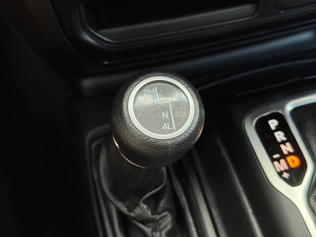 Used 2020 Black Jeep Sport image 35