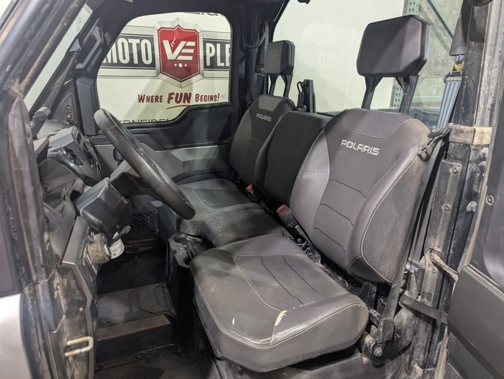 Used 2024 SILVER Polaris Premium image 10
