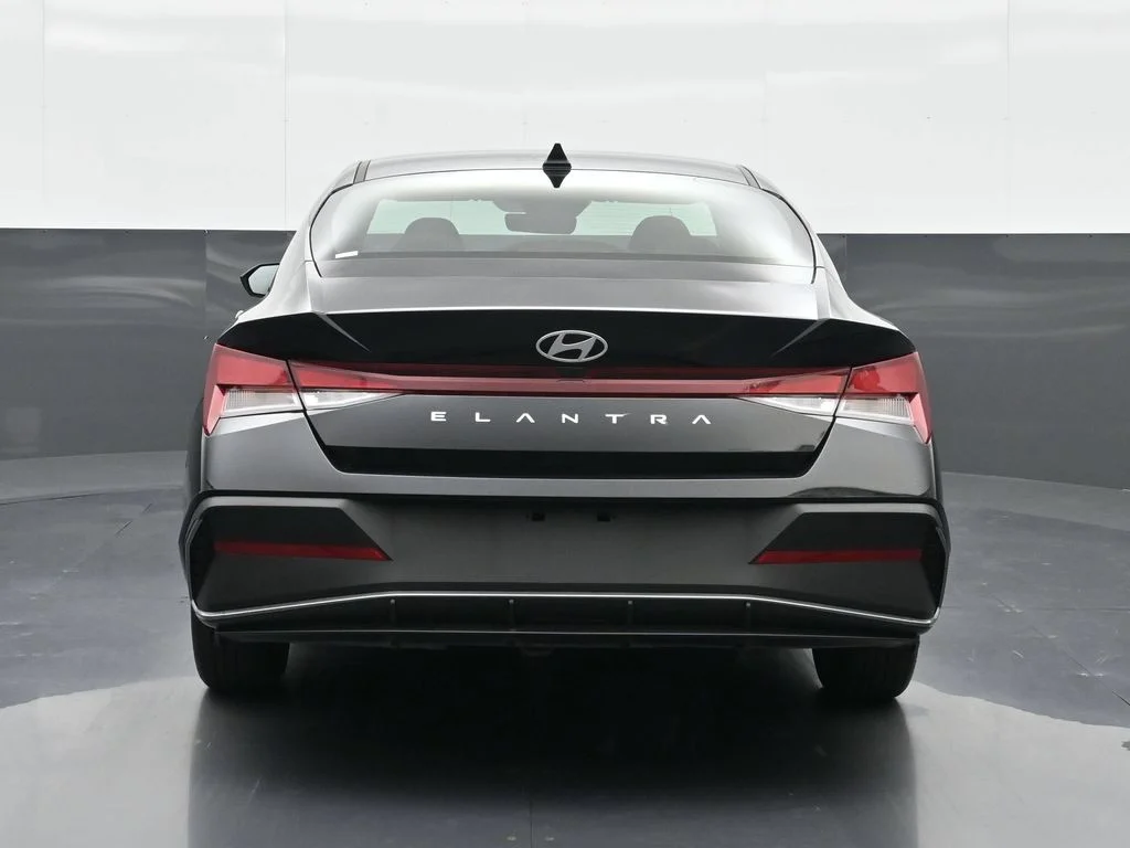 Certified Used 2025 Black Hyundai SE image 16