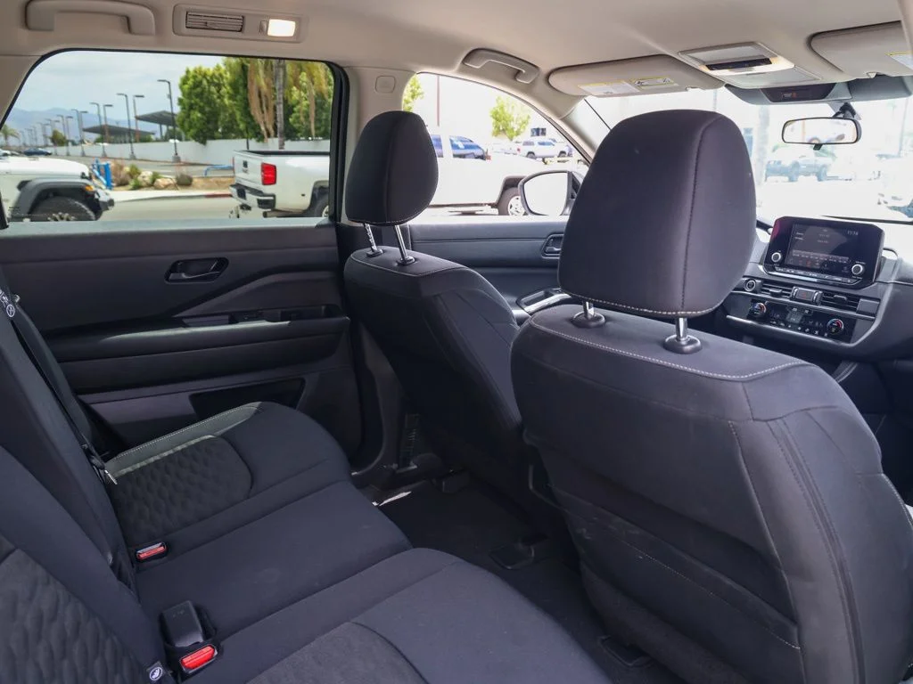 Used 2024 White Nissan S image 16