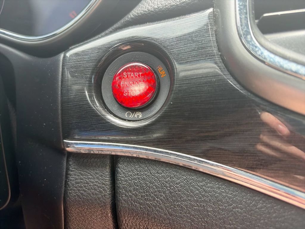 Used 2017 Black Jeep Trailhawk image 26