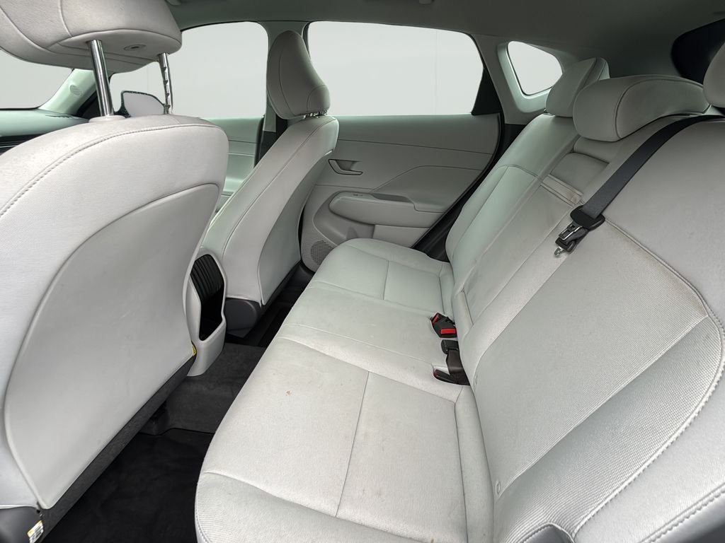 2024 Hyundai Kona SE - Photo 20