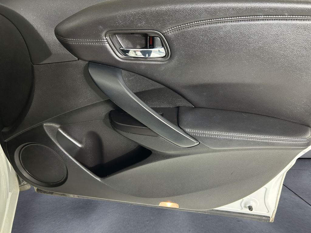 Used 2018 White Acura Technology & AcuraWatch Plus Packages image 15