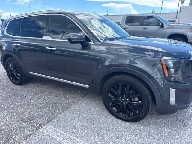 Used 2022 Gray Kia SX image 1