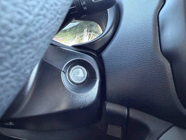 Used 2023 Graphite Gray Jeep Latitude image 29