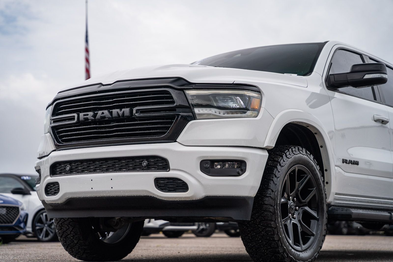 Used 2022 White Ram Laramie image 4