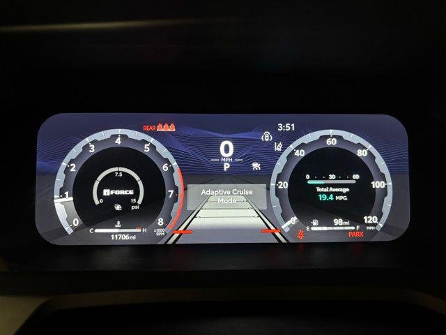 Used 2024 OXIDE BRONZE ME. Toyota  image 13