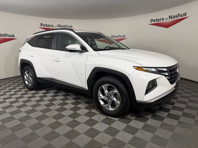 Used 2023 White Pearl Hyundai SEL image 1