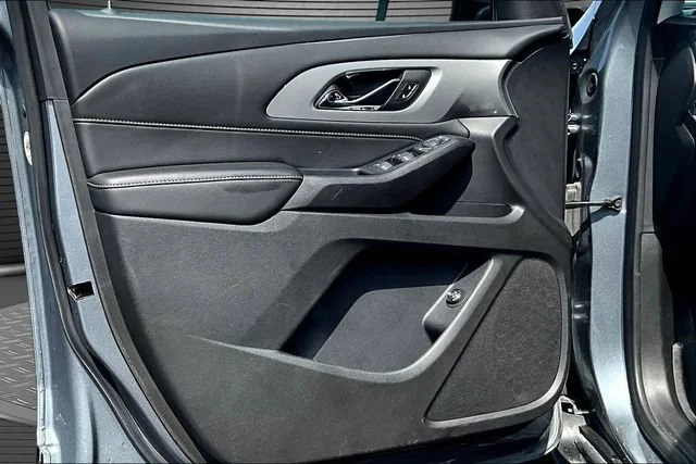 Used 2021 SATIN STEEL METALLIC Chevrolet LT Cloth image 19