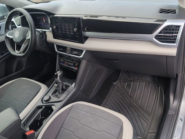 2025 Volkswagen Taos SE - Photo 27
