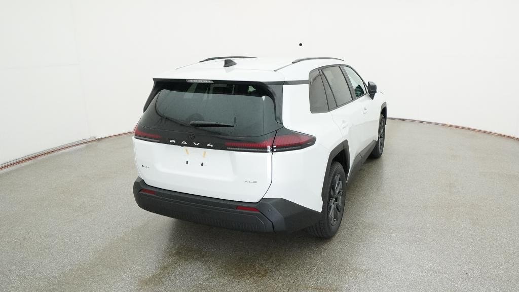 New 2026 Wind Chill Pearl Toyota XLE Premium image 18
