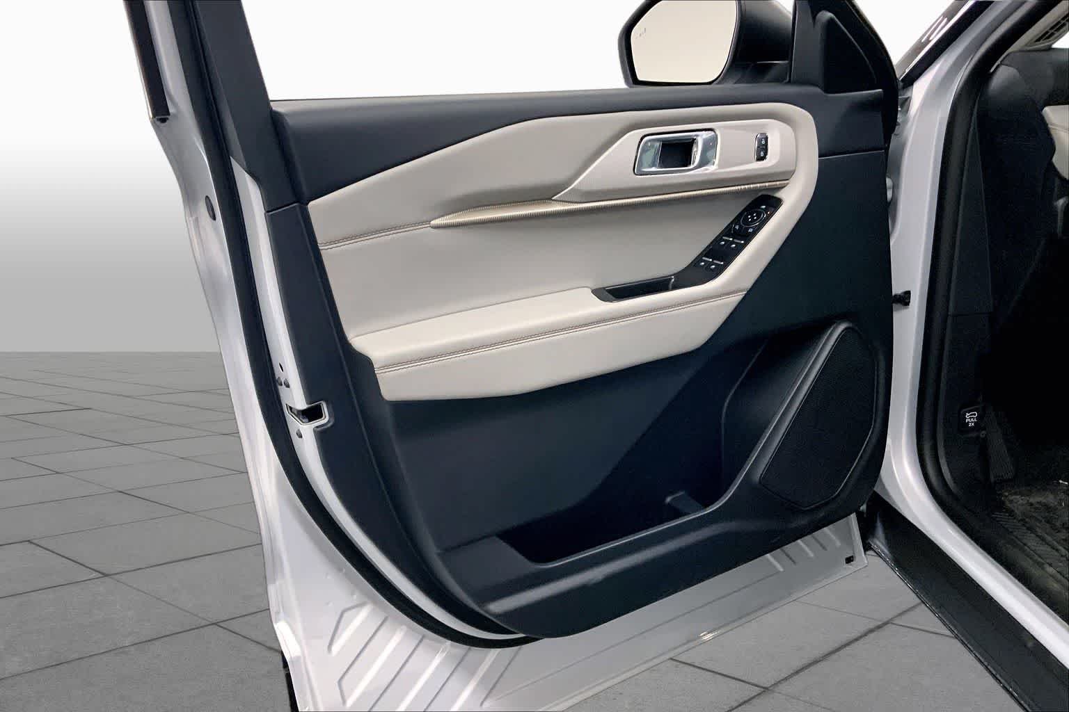 2026 Ford Explorer Active - Photo 10