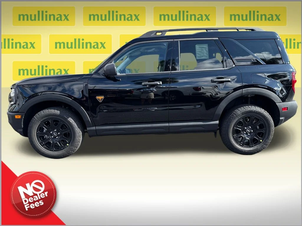 New 2025 Black Ford Badlands image 2