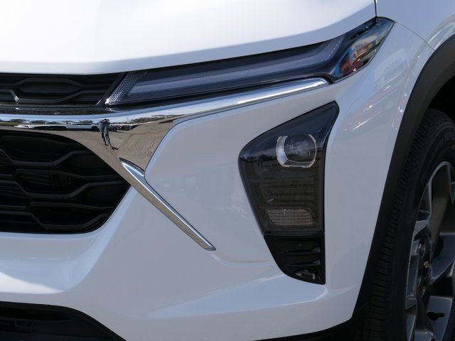 2026 Chevrolet Trax LT - Photo 9