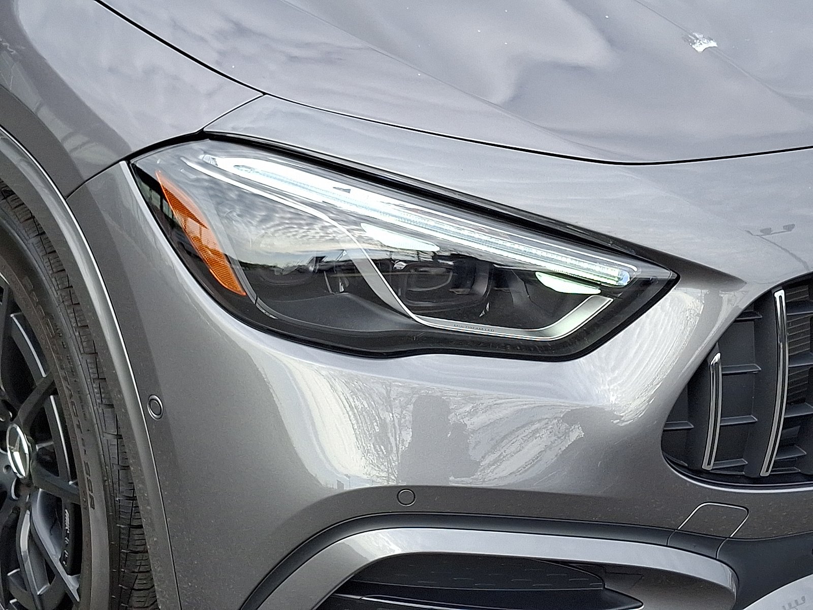 Certified Used 2025 Mountain Grey Metallic Mercedes-Benz 4MATIC® image 9
