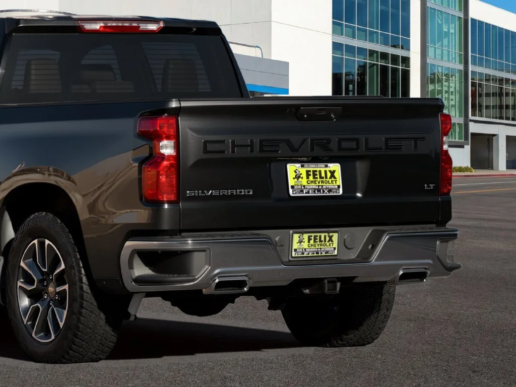 New 2026 Black Chevrolet LT image 7