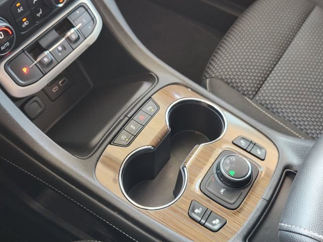Used 2023 Ebony Twilight Metallic GMC SLE image 18