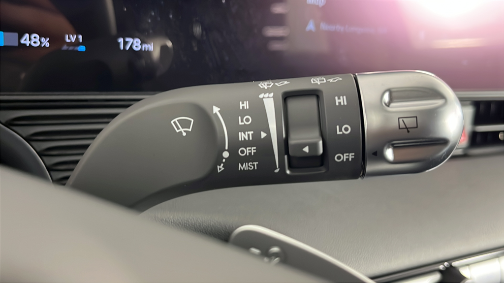 New 2026 Gray Hyundai SE image 27