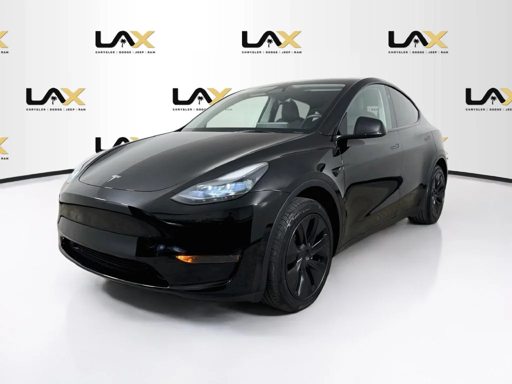 Used 2025 Black Tesla Long Range image 3