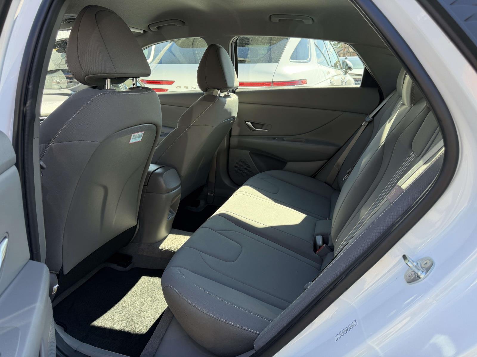 2024 Hyundai Elantra SEL - Photo 11