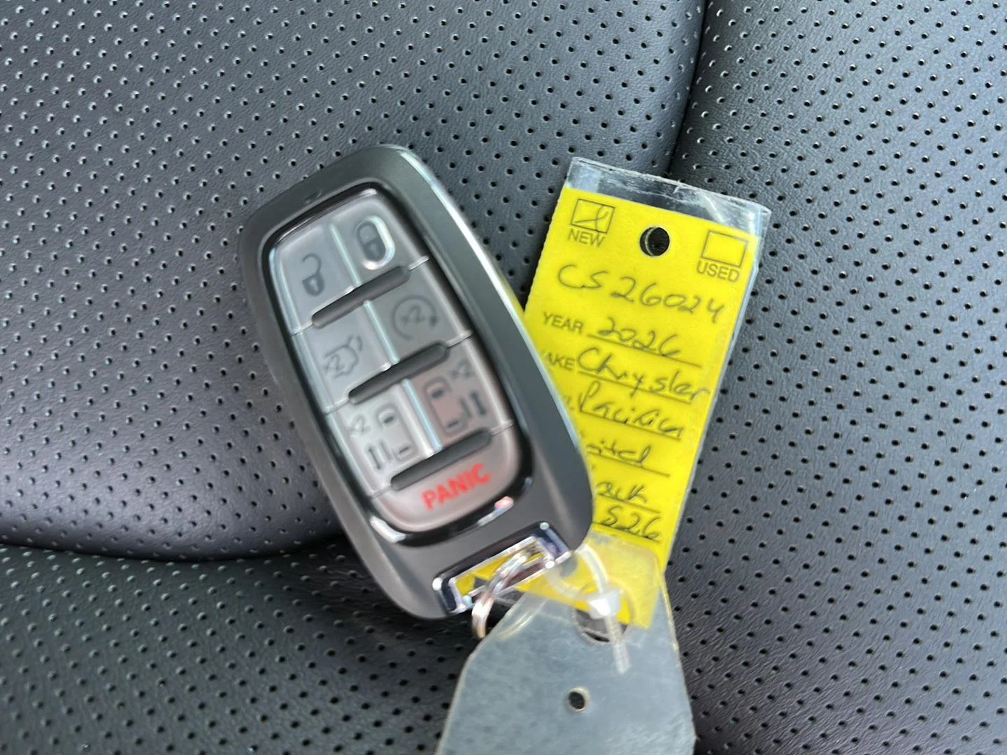 2026 Chrysler Pacifica Limited - Photo 35