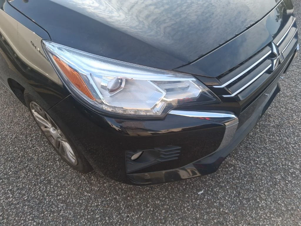 Used 2022 Black Mitsubishi SE image 16
