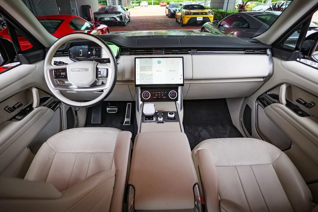 Used 2023 Flux Silver SV Bespoke Ultra Metallic Satin Land Rover SV image 44