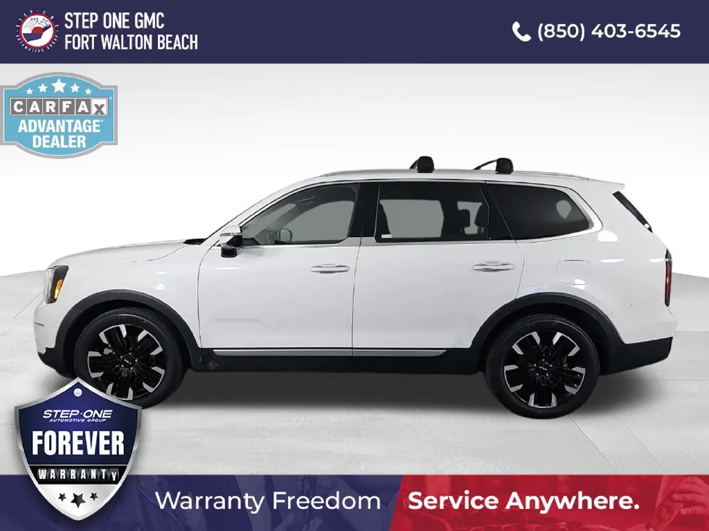 Used 2023 White Kia SX-Prestige image 1