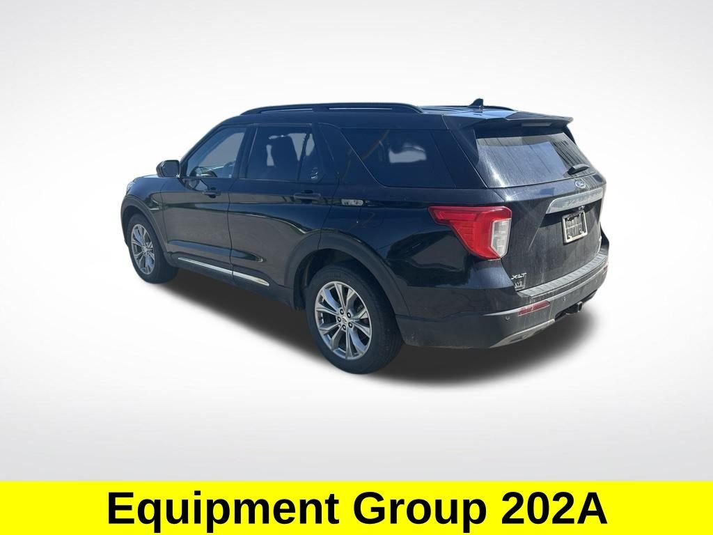 Used 2023 Black Metallic Ford XLT image 3