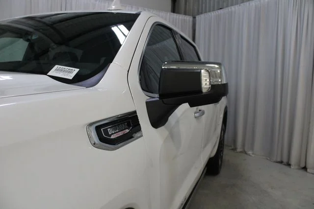 Used 2024 White GMC Denali image 35