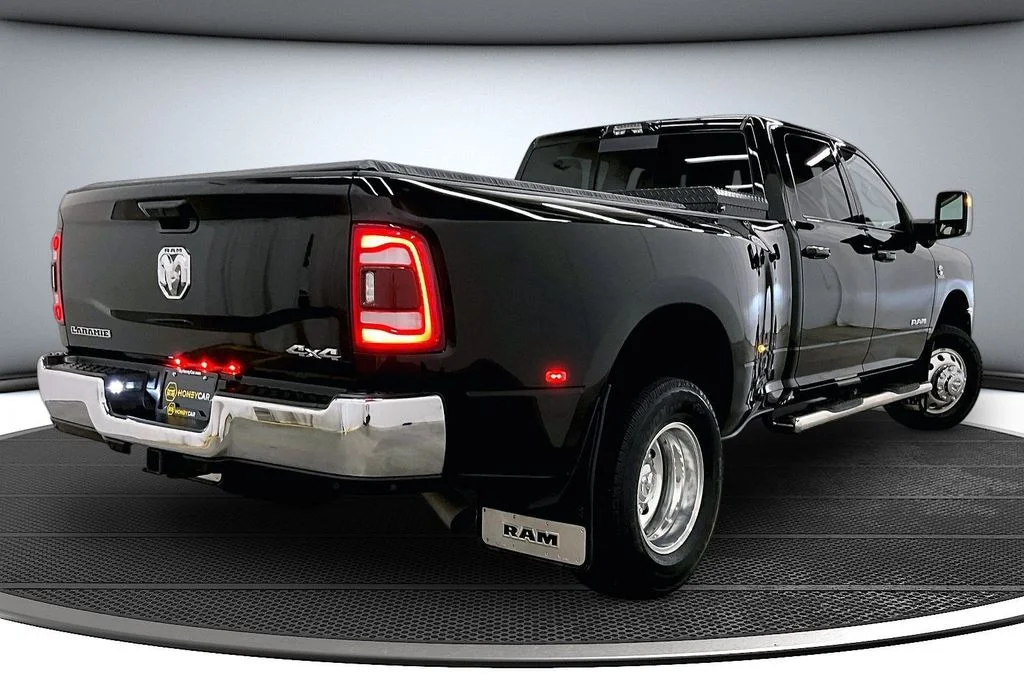 Used 2024 Black Ram Laramie image 6