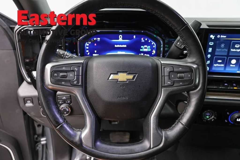 Used 2023 Gray Chevrolet LT image 10
