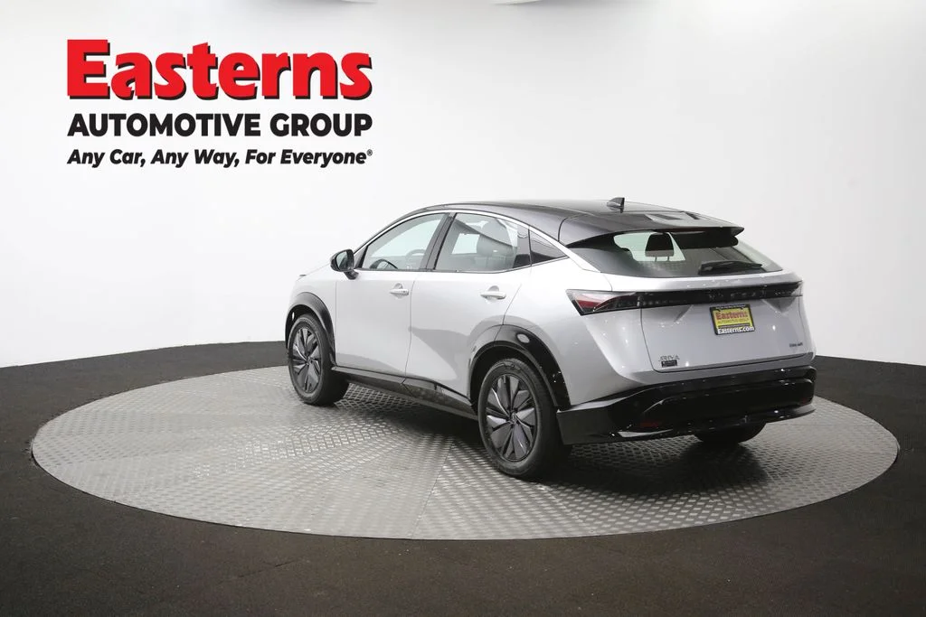 Used 2023 Silver Nissan ENGAGE image 62