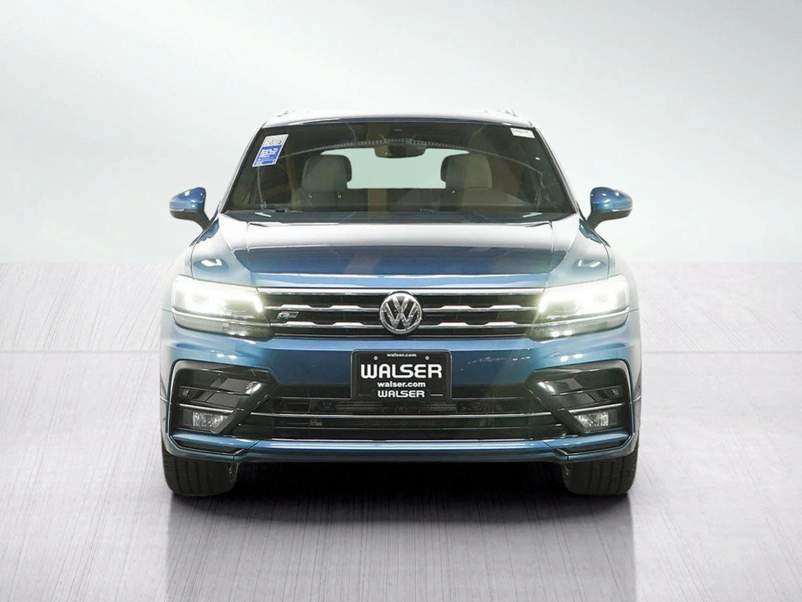 Used 2020 Blue Metallic Volkswagen 2.0T SEL Premium R-Line image 10
