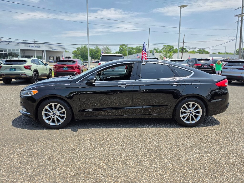 Certified Used 2017 Shadow Black Ford SE image 18