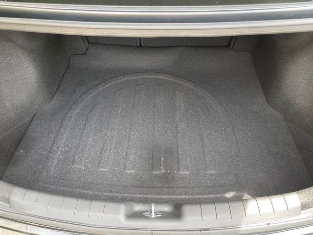 Used 2020 Phantom Black Hyundai SE image 39