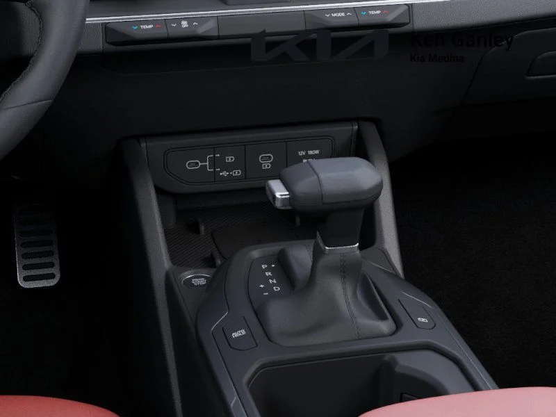 2025 Kia K4 GT-Line Turbo - Photo 23