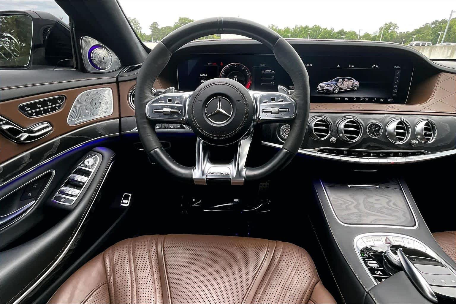 Used 2020 designo Diamond White Mercedes-Benz AMG® S 63 image 6